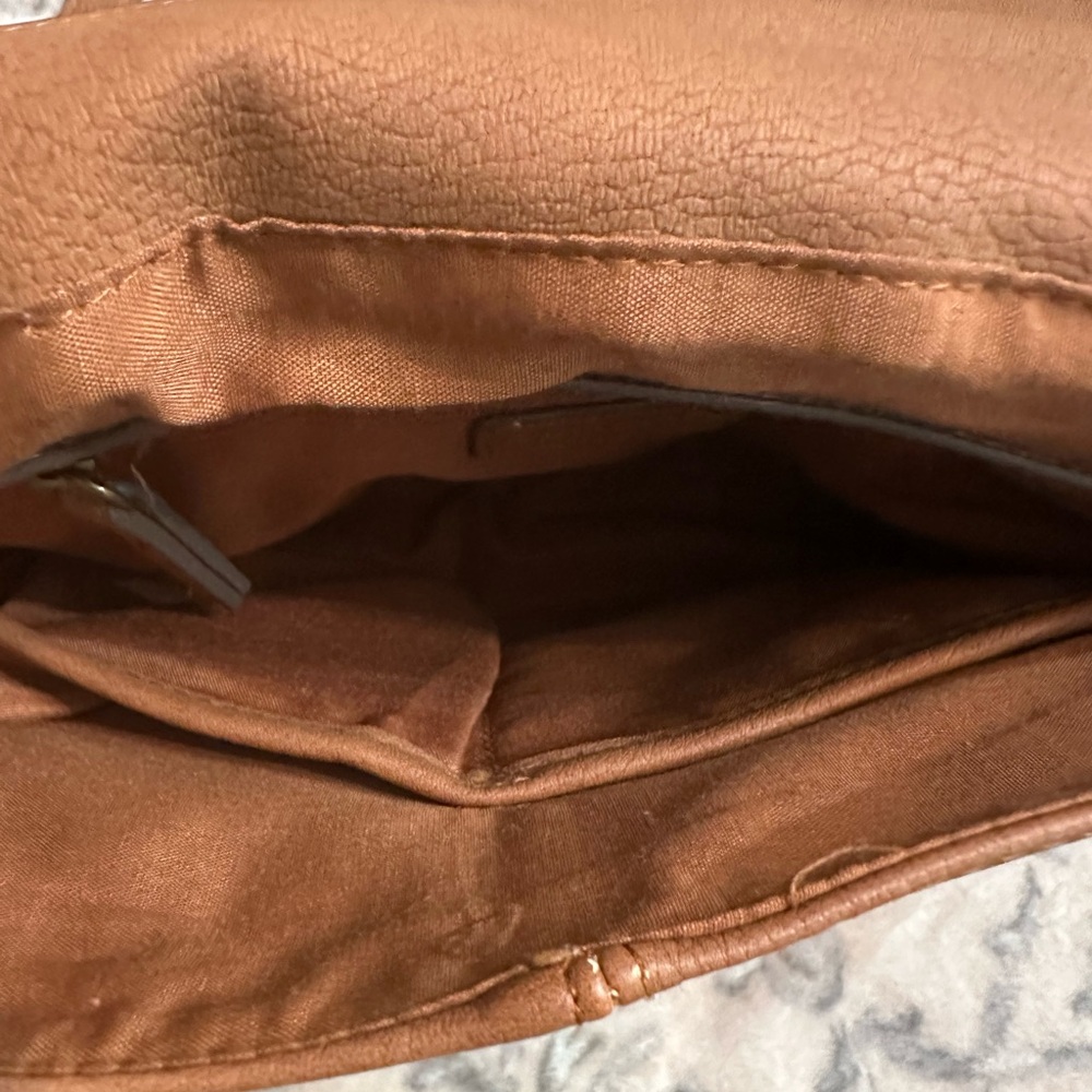 Chic Brown Faux Leather Crossbody Bag - Picture 6 of 10
